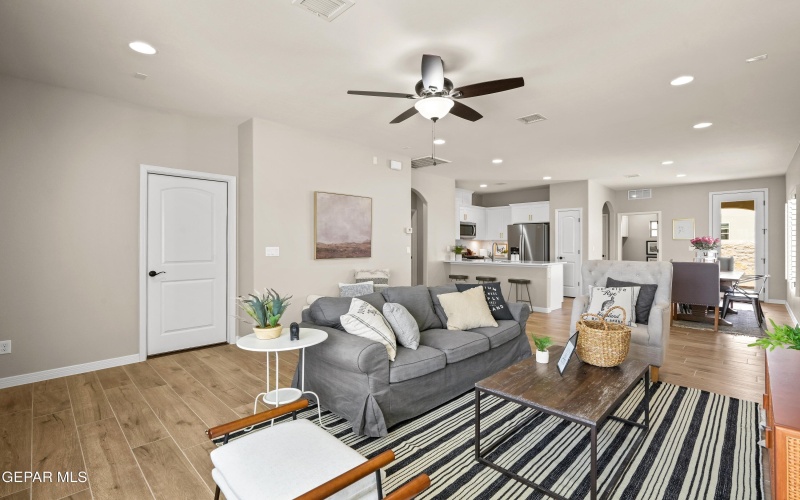 661 Paseo Dulce Avenue, El Paso, TX 79928, 3 Bedrooms Bedrooms, ,2 BathroomsBathrooms,Residential,For Sale,661 Paseo Dulce Avenue,0,935336