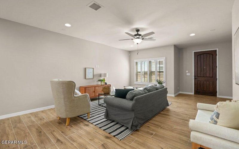 664 Paseo Musical Street, El Paso, TX 79928, 3 Habitaciones Habitaciones , ,2 BañosBaños,Residential,En Venta,664 Paseo Musical Street,0,935341