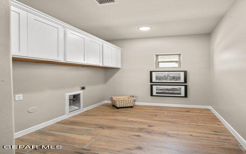 664 Paseo Musical Street, El Paso, TX 79928, 3 Habitaciones Habitaciones , ,2 BañosBaños,Residential,En Venta,664 Paseo Musical Street,0,935341