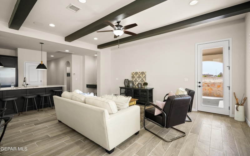 660 Paseo Musical Street, El Paso, TX 79928, 3 Habitaciones Habitaciones , ,2 BañosBaños,Residential,En Venta,660 Paseo Musical Street,0,935342