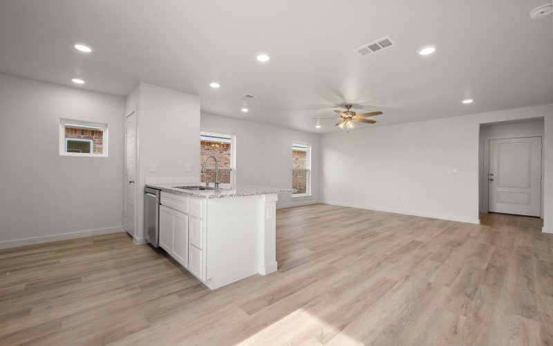 8311 24th Street, Lubbock, TX 79407, 2 Habitaciones Habitaciones , ,2 BañosBaños,Residential,En Venta,8311 24th Street,0,202564332