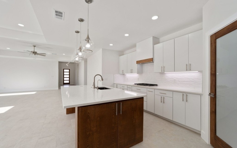 8612 Luz Dr, Odessa, TX 79765, 4 Habitaciones Habitaciones , ,3 BañosBaños,Residential,En Venta,8612 Luz Dr,0,165124