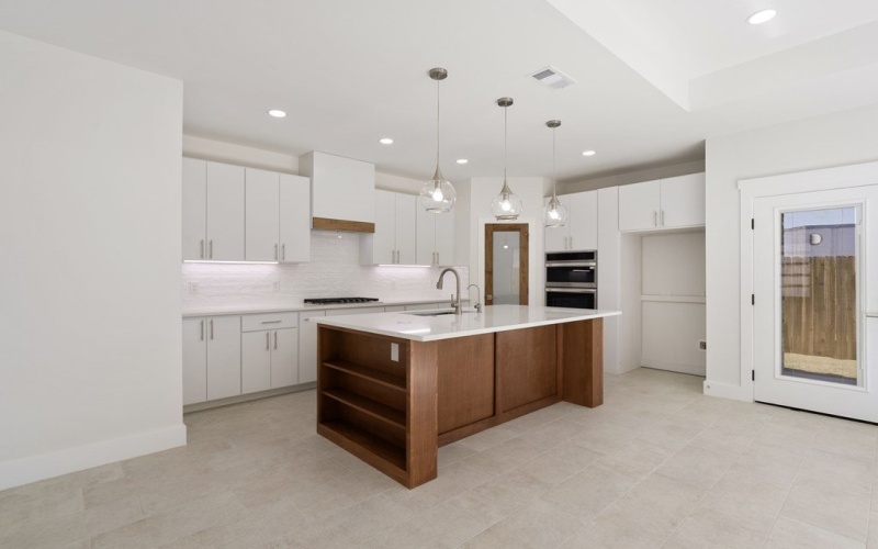 8612 Luz Dr, Odessa, TX 79765, 4 Habitaciones Habitaciones , ,3 BañosBaños,Residential,En Venta,8612 Luz Dr,0,165124