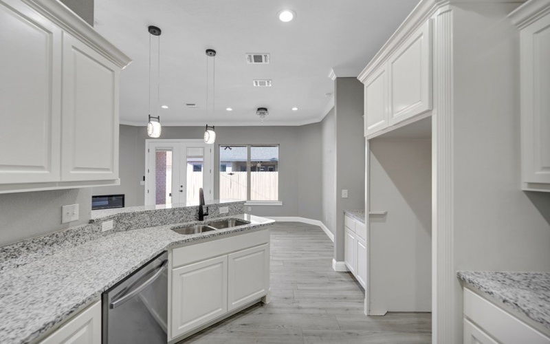 804 S Tyler, Midland, TX 79701, 4 Bedrooms Bedrooms, ,2 BathroomsBathrooms,Residential,For Sale,804 S Tyler,0,50087541