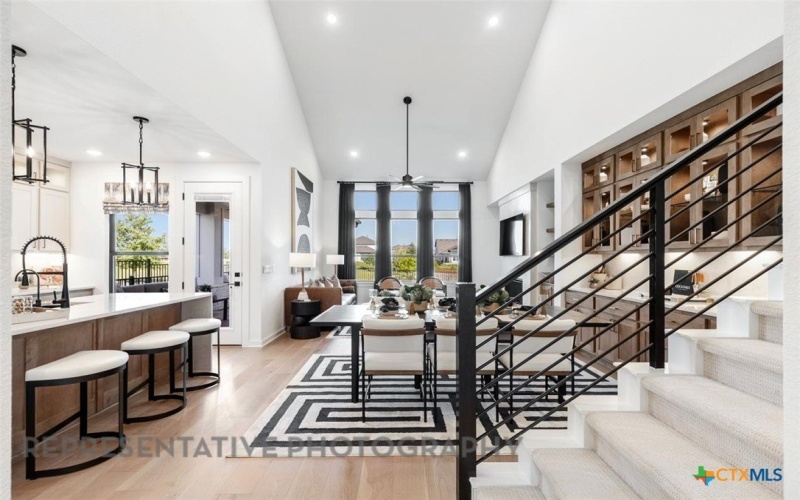 9616 Golden Lion Drive, Austin, TX 78744, 4 Habitaciones Habitaciones , ,5 BañosBaños,Residential,En Venta,9616 Golden Lion Drive,0,600247