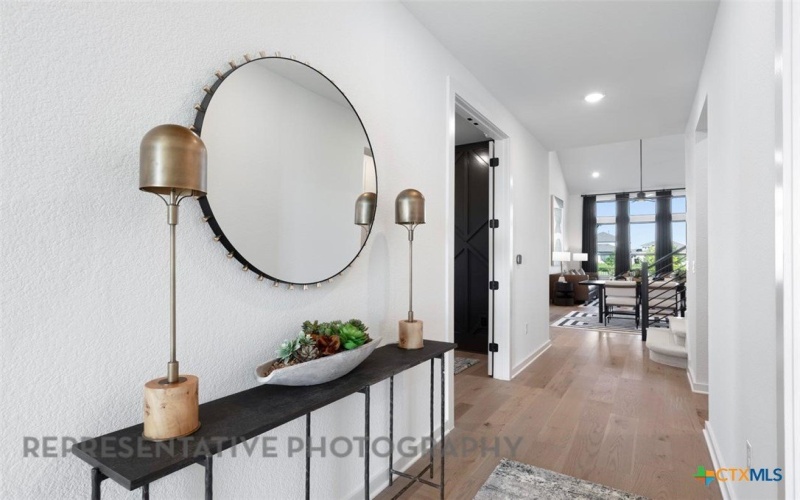 9616 Golden Lion Drive, Austin, TX 78744, 4 Habitaciones Habitaciones , ,5 BañosBaños,Residential,En Venta,9616 Golden Lion Drive,0,600247