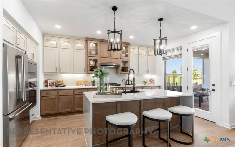 9616 Golden Lion Drive, Austin, TX 78744, 4 Habitaciones Habitaciones , ,5 BañosBaños,Residential,En Venta,9616 Golden Lion Drive,0,600247