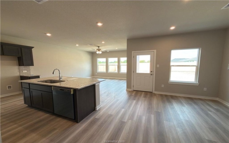 5500 Harriet Street, Bryan, TX 77807, 3 Habitaciones Habitaciones , ,2 BañosBaños,Residential,En Venta,5500 Harriet Street,0,25012969