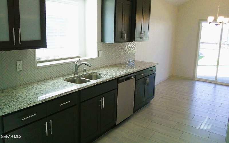 7441 Norte Mesa Lane, El Paso, TX 79934, 3 Habitaciones Habitaciones , ,2 BañosBaños,Residential,En Venta,7441 Norte Mesa Lane,0,935366