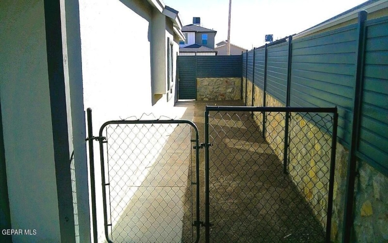 7441 Norte Mesa Lane, El Paso, TX 79934, 3 Habitaciones Habitaciones , ,2 BañosBaños,Residential,En Venta,7441 Norte Mesa Lane,0,935366