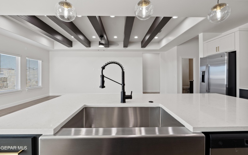 1835 CIMARRON PARK Place, El Paso, TX 79911, 4 Habitaciones Habitaciones , ,2 BañosBaños,Residential,En Venta,1835 CIMARRON PARK Place,0,935369