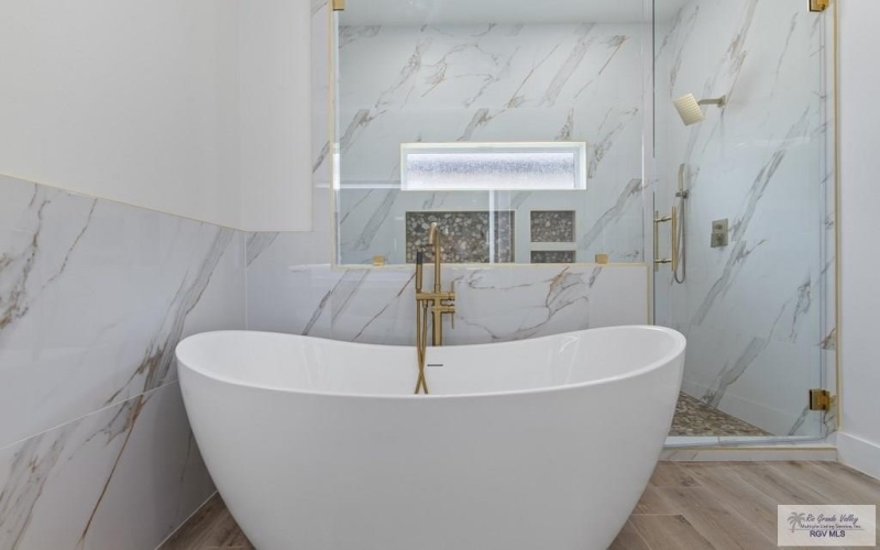 1305 THACKER LANE, HARLINGEN, TX 78552, 4 Habitaciones Habitaciones , ,3 BañosBaños,Residential,En Venta,1305 THACKER LANE,0,29763218