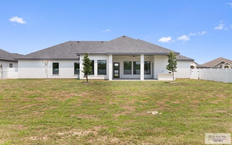 1305 THACKER LANE, HARLINGEN, TX 78552, 4 Habitaciones Habitaciones , ,3 BañosBaños,Residential,En Venta,1305 THACKER LANE,0,29763218