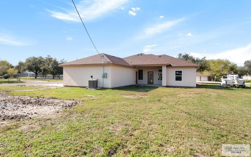 1085 S 12TH ST., RAYMONDVILLE, TX 78580, 3 Bedrooms Bedrooms, ,2 BathroomsBathrooms,Residential,For Sale,1085 S 12TH ST.,0,29770736