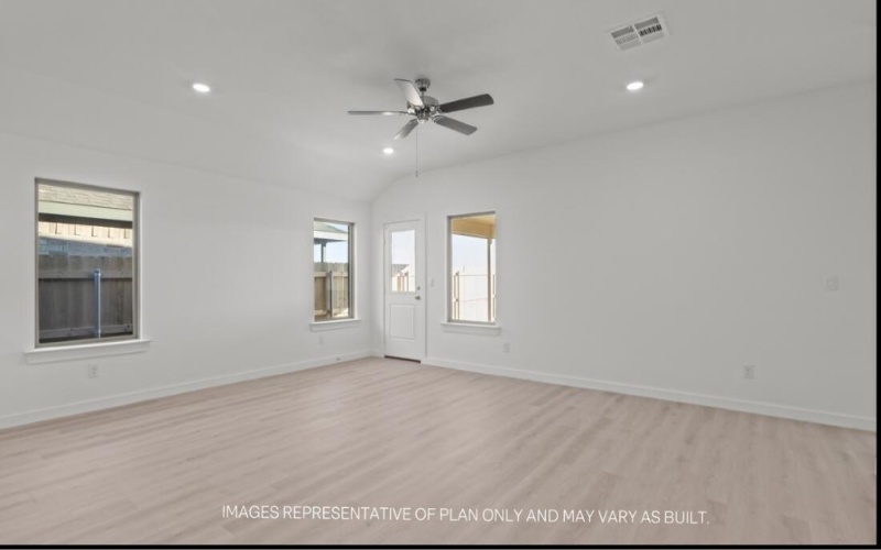 2303 150th Place, Lubbock, TX 79423, 4 Habitaciones Habitaciones , ,3 BañosBaños,Residential,En Venta,2303 150th Place,0,202564341