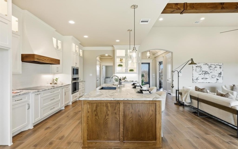 2168 Middlewood Circle, Granbury, TX 76049, 4 Bedrooms Bedrooms, ,3 BathroomsBathrooms,Residential,For Sale,2168 Middlewood Circle,0,21115543