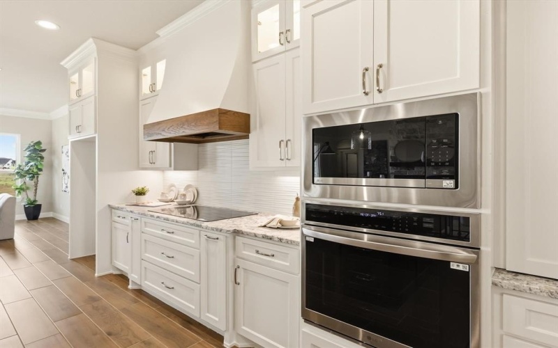 2168 Middlewood Circle, Granbury, TX 76049, 4 Bedrooms Bedrooms, ,3 BathroomsBathrooms,Residential,For Sale,2168 Middlewood Circle,0,21115543