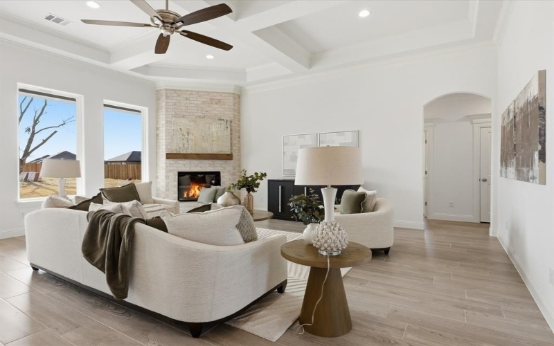 2152 Middlewood Circle, Granbury, TX 76049, 4 Bedrooms Bedrooms, ,2 BathroomsBathrooms,Residential,For Sale,2152 Middlewood Circle,0,21115604