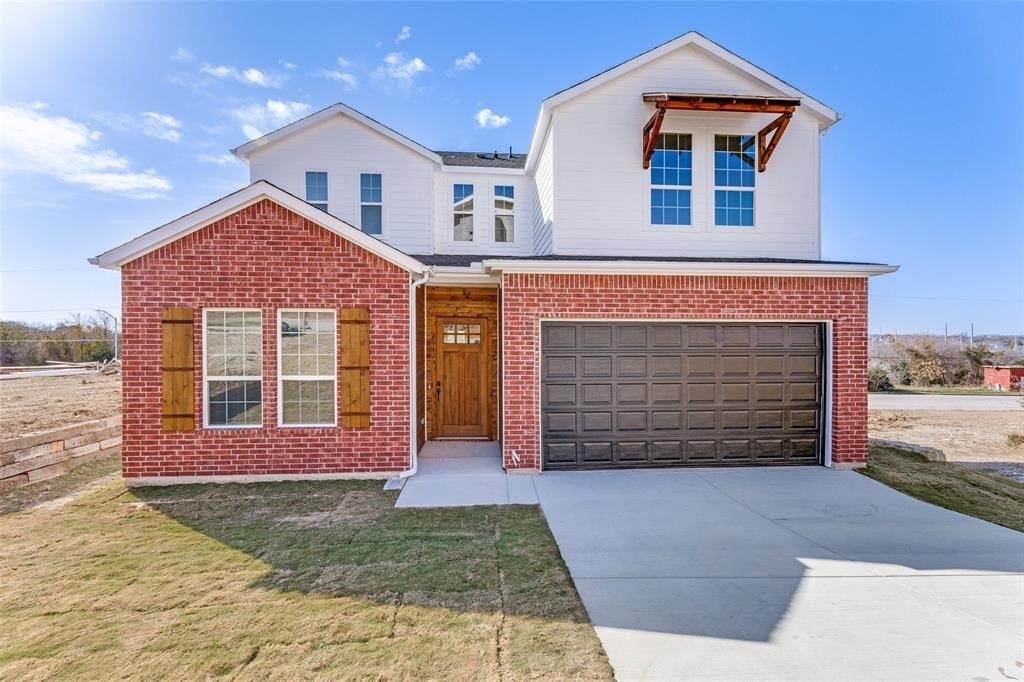2612 Burchill Road, Fort Worth, TX 76105, 4 Bedrooms Bedrooms, ,3 BathroomsBathrooms,Residential,For Sale,2612 Burchill Road,0,21116083
