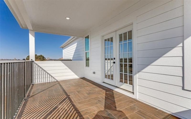 2612 Burchill Road, Fort Worth, TX 76105, 4 Bedrooms Bedrooms, ,3 BathroomsBathrooms,Residential,For Sale,2612 Burchill Road,0,21116083