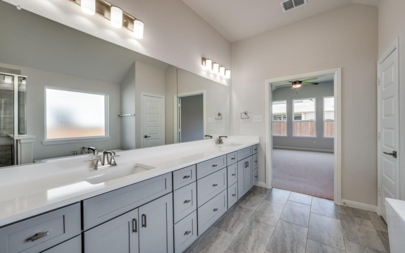 14561 Helena Street, Pilot Point, TX 75009, 4 Habitaciones Habitaciones , ,3 BañosBaños,Residential,En Venta,14561 Helena Street,0,21134365