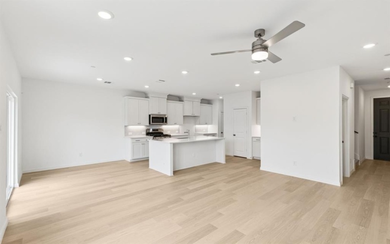 3737 Pierce Lane, Grand Prairie, TX 75052, 3 Bedrooms Bedrooms, ,2 BathroomsBathrooms,Residential,For Sale,3737 Pierce Lane,0,21135111