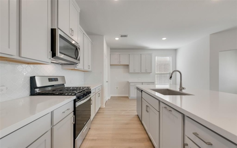 1128 Redcoat Drive, Forney, TX 75126, 3 Bedrooms Bedrooms, ,2 BathroomsBathrooms,Residential,For Sale,1128 Redcoat Drive,0,21135166