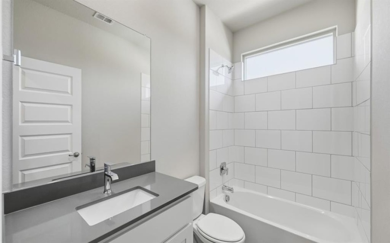 1905 JACKSON Street, Cleburne, TX 76033, 5 Habitaciones Habitaciones , ,3 BañosBaños,Residential,En Venta,1905 JACKSON Street,0,21135176