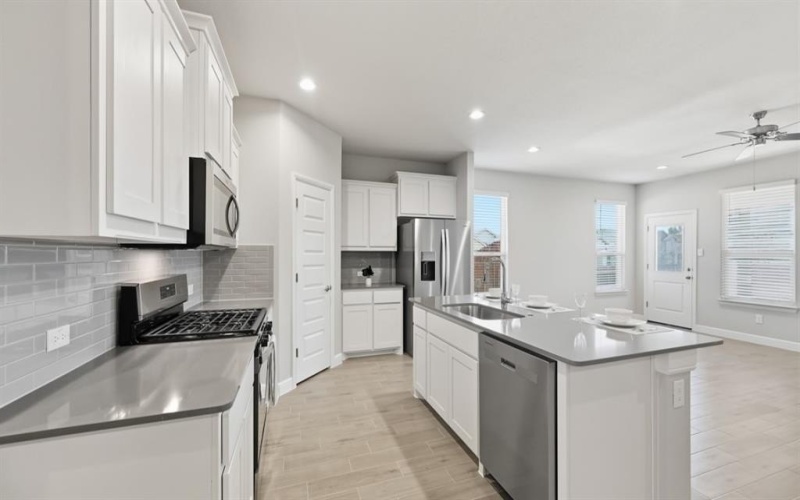 1905 JACKSON Street, Cleburne, TX 76033, 5 Habitaciones Habitaciones , ,3 BañosBaños,Residential,En Venta,1905 JACKSON Street,0,21135176