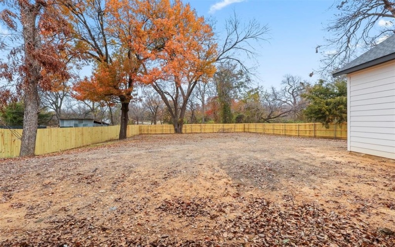 3013 Seaton Drive, Dallas, TX 75216, 4 Bedrooms Bedrooms, ,2 BathroomsBathrooms,Residential,For Sale,3013 Seaton Drive,0,21135268