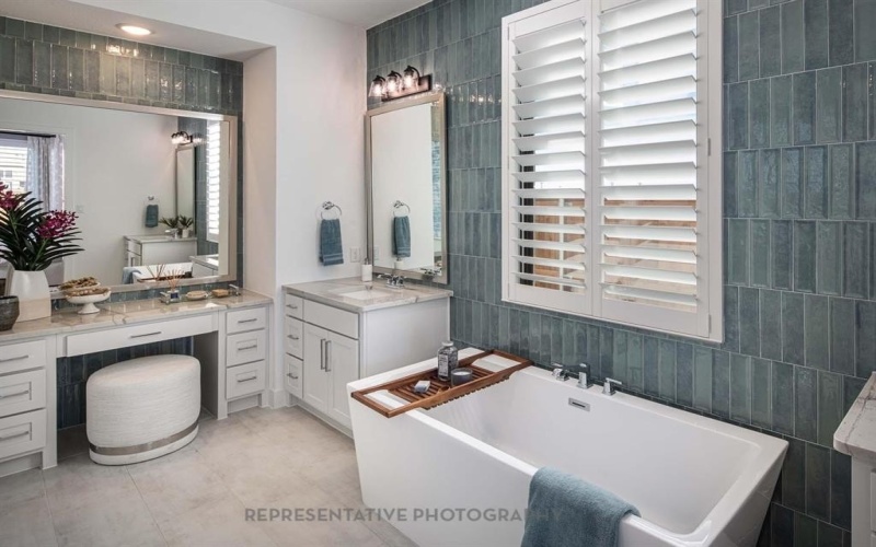 818 Montrose Drive, Rockwall, TX 75087, 5 Bedrooms Bedrooms, ,6 BathroomsBathrooms,Residential,For Sale,818 Montrose Drive,0,21135496