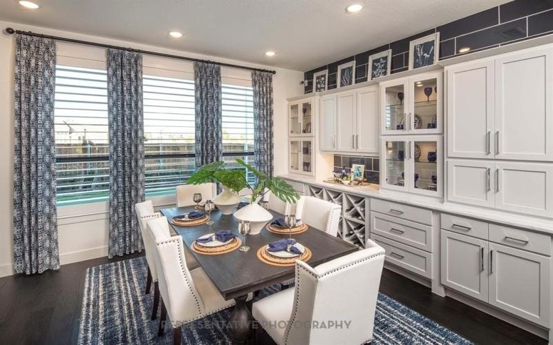 818 Montrose Drive, Rockwall, TX 75087, 5 Bedrooms Bedrooms, ,6 BathroomsBathrooms,Residential,For Sale,818 Montrose Drive,0,21135496