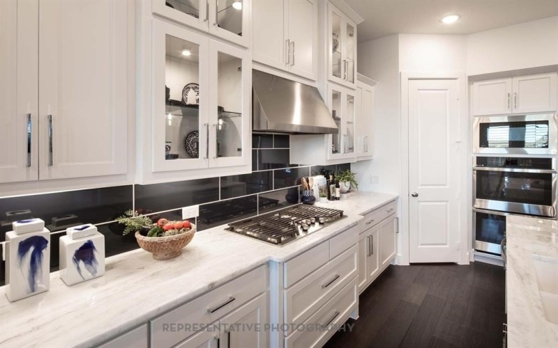 818 Montrose Drive, Rockwall, TX 75087, 5 Bedrooms Bedrooms, ,6 BathroomsBathrooms,Residential,For Sale,818 Montrose Drive,0,21135496