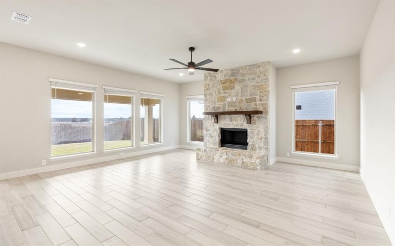 3838 Foot Hills Drive, Midlothian, TX 76065, 3 Bedrooms Bedrooms, ,3 BathroomsBathrooms,Residential,For Sale,3838 Foot Hills Drive,0,21135675