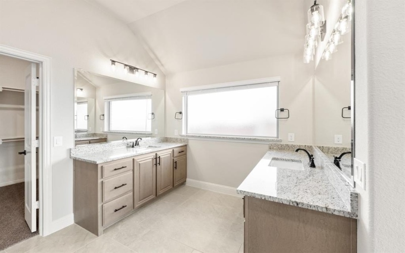 3838 Foot Hills Drive, Midlothian, TX 76065, 3 Bedrooms Bedrooms, ,3 BathroomsBathrooms,Residential,For Sale,3838 Foot Hills Drive,0,21135675