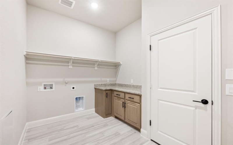 3838 Foot Hills Drive, Midlothian, TX 76065, 3 Bedrooms Bedrooms, ,3 BathroomsBathrooms,Residential,For Sale,3838 Foot Hills Drive,0,21135675