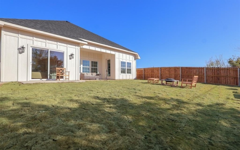 5221 Farnsworth Avenue, Fort Worth, TX 76107, 4 Bedrooms Bedrooms, ,2 BathroomsBathrooms,Residential,For Sale,5221 Farnsworth Avenue,0,21135820