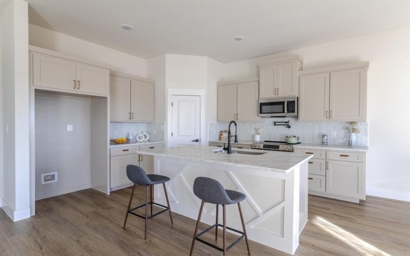 5221 Farnsworth Avenue, Fort Worth, TX 76107, 4 Bedrooms Bedrooms, ,2 BathroomsBathrooms,Residential,For Sale,5221 Farnsworth Avenue,0,21135820