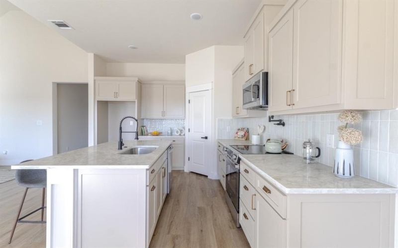 5221 Farnsworth Avenue, Fort Worth, TX 76107, 4 Bedrooms Bedrooms, ,2 BathroomsBathrooms,Residential,For Sale,5221 Farnsworth Avenue,0,21135820