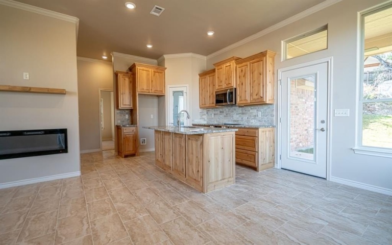 2718 Austin Drive, Granbury, TX 76048, 3 Bedrooms Bedrooms, ,2 BathroomsBathrooms,Residential,For Sale,2718 Austin Drive,0,21135923