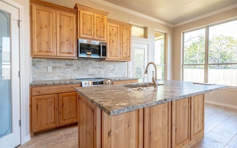 2718 Austin Drive, Granbury, TX 76048, 3 Bedrooms Bedrooms, ,2 BathroomsBathrooms,Residential,For Sale,2718 Austin Drive,0,21135923