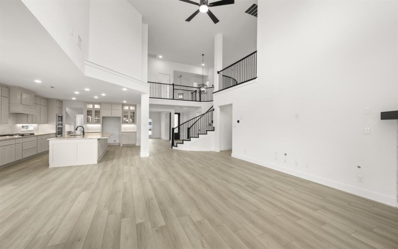 341 Loretta Lane, Burleson, TX 76028, 5 Habitaciones Habitaciones , ,5 BañosBaños,Residential,En Venta,341 Loretta Lane,0,21136196