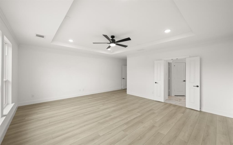 341 Loretta Lane, Burleson, TX 76028, 5 Habitaciones Habitaciones , ,5 BañosBaños,Residential,En Venta,341 Loretta Lane,0,21136196