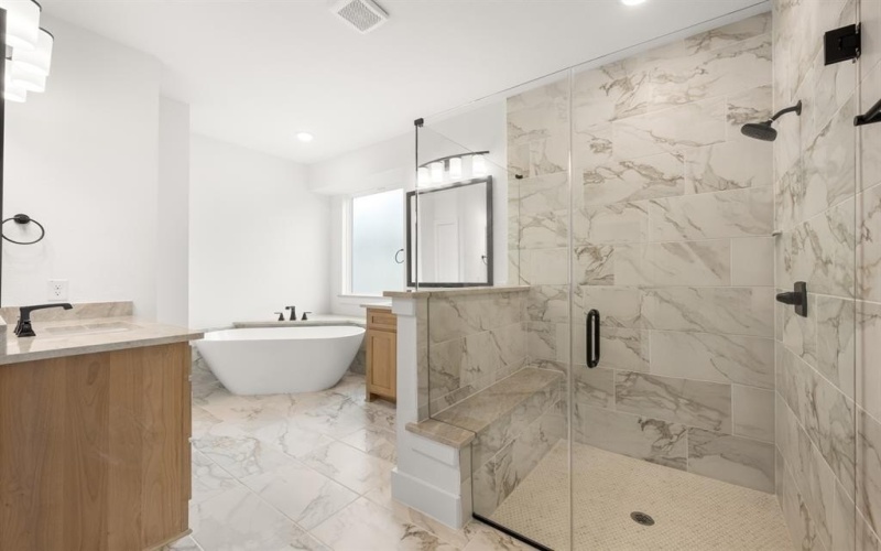 341 Loretta Lane, Burleson, TX 76028, 5 Habitaciones Habitaciones , ,5 BañosBaños,Residential,En Venta,341 Loretta Lane,0,21136196