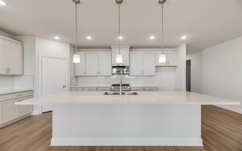 4113 Poe Avenue, Celina, TX 76227, 5 Habitaciones Habitaciones , ,5 BañosBaños,Residential,En Venta,4113 Poe Avenue,0,21136454