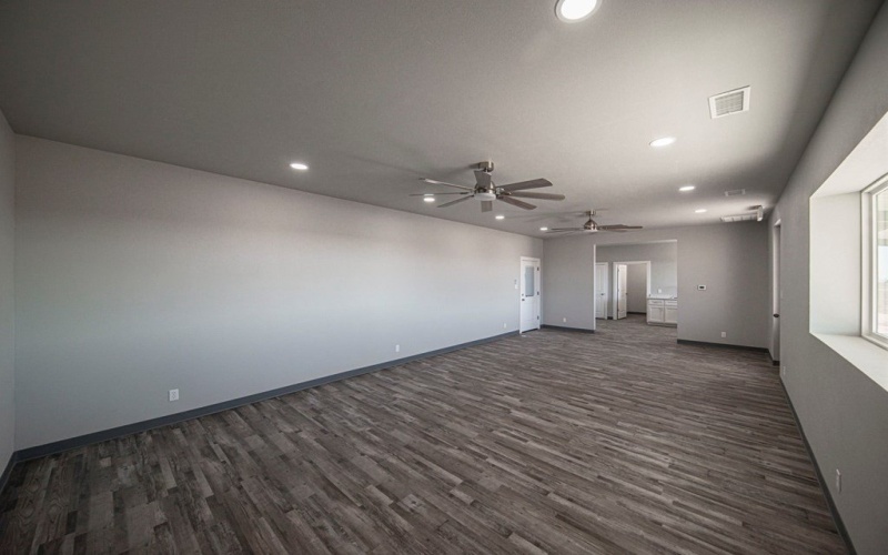 14010 W Silver Fox Trail, Odessa, TX 79763, ,Commercial Sale,En Venta,14010 W Silver Fox Trail,0,50087552