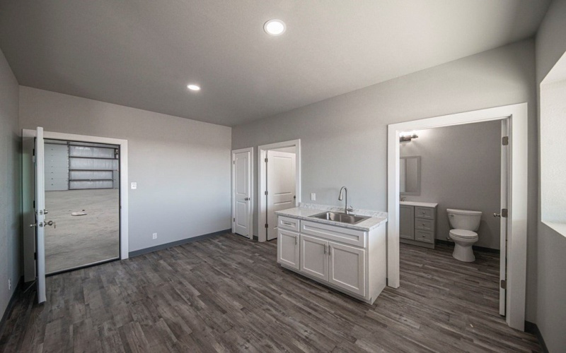 14010 W Silver Fox Trail, Odessa, TX 79763, ,Commercial Sale,En Venta,14010 W Silver Fox Trail,0,50087552