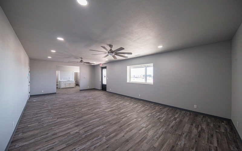 14010 W Silver Fox Trail, Odessa, TX 79763, ,Commercial Sale,En Venta,14010 W Silver Fox Trail,0,50087552