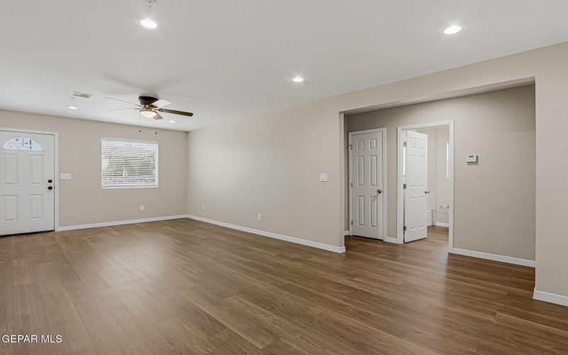 1481 O Sullivan Drive unit: A #A, Horizon City, TX 79928, 2 Habitaciones Habitaciones , ,1 BañoBaños,Residential Multi Family,En Venta,1481 O Sullivan Drive unit: A,0,935371