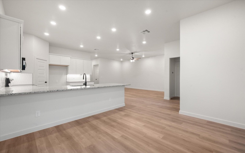 2401 Aberdeen Avenue, Wolfforth, TX 79382, 4 Bedrooms Bedrooms, ,2 BathroomsBathrooms,Residential,For Sale,2401 Aberdeen Avenue,0,202564281